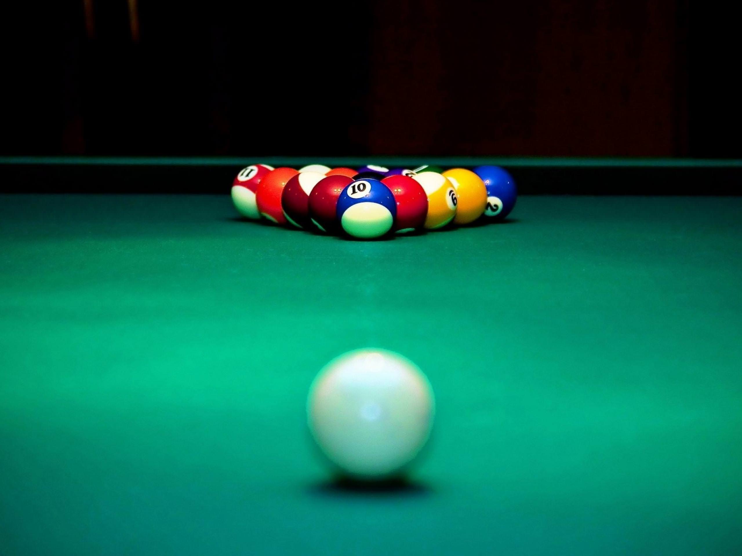 Pool table